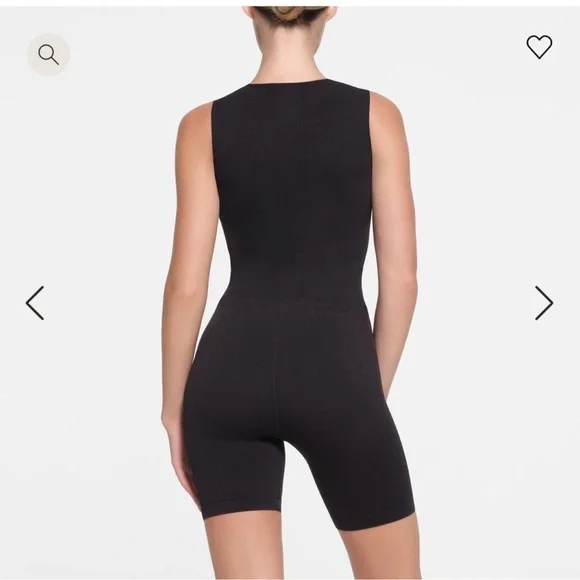 Black Sleeveless Jumpsuit - Picture 2 of 6